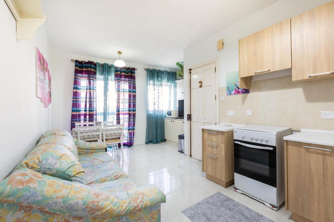 Ne1 - Lovely 2 Bedroom Apartment. Perfect Location Mellieħa Екстериор снимка